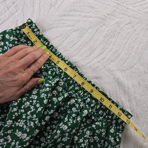 🎄 SHEIN EUC Frenchy Ditsy Floral High Waist Slit Skirt 6 green white - Picture 12 of 15